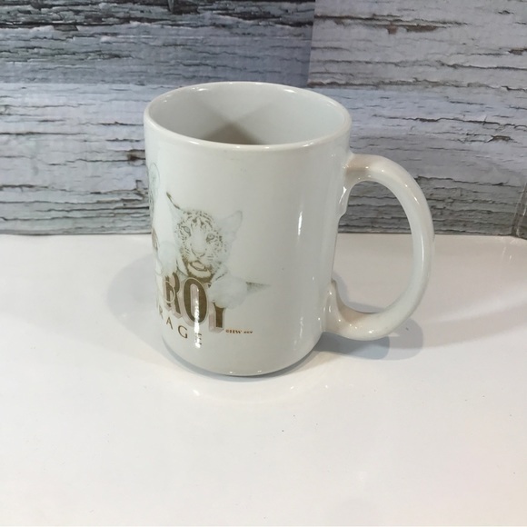 Siegfried & Roy Tigers Mirage Las Vegas Collectible Souvenir Coffee Tea Mug Cup - Picture 3 of 5